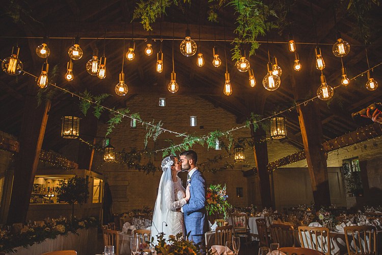 Barn Wedding Decor