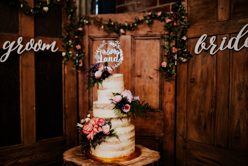 45 Show-Stopper Rustic Wedding Cakes Almost Too Good To Eat